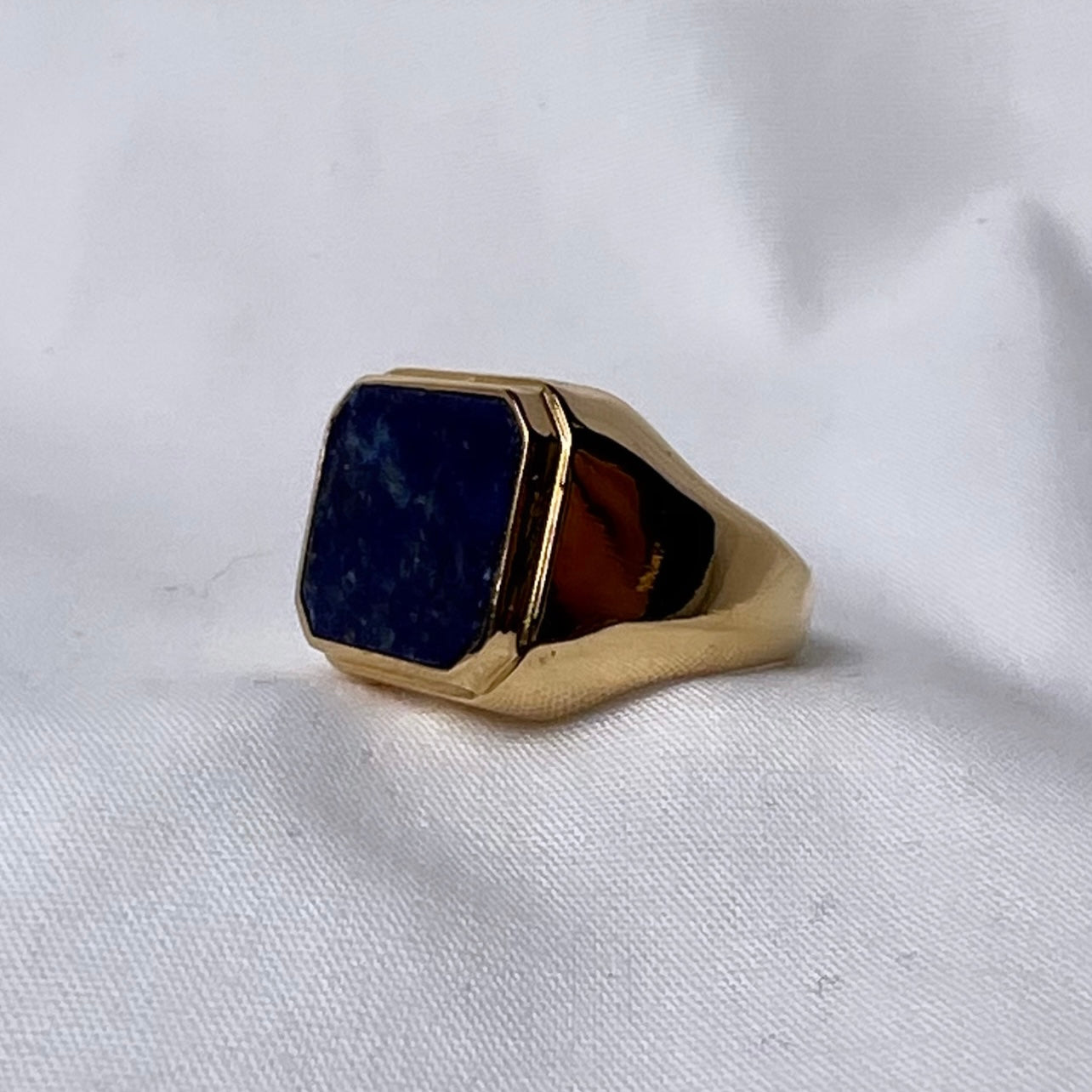 RCTNGL Ring