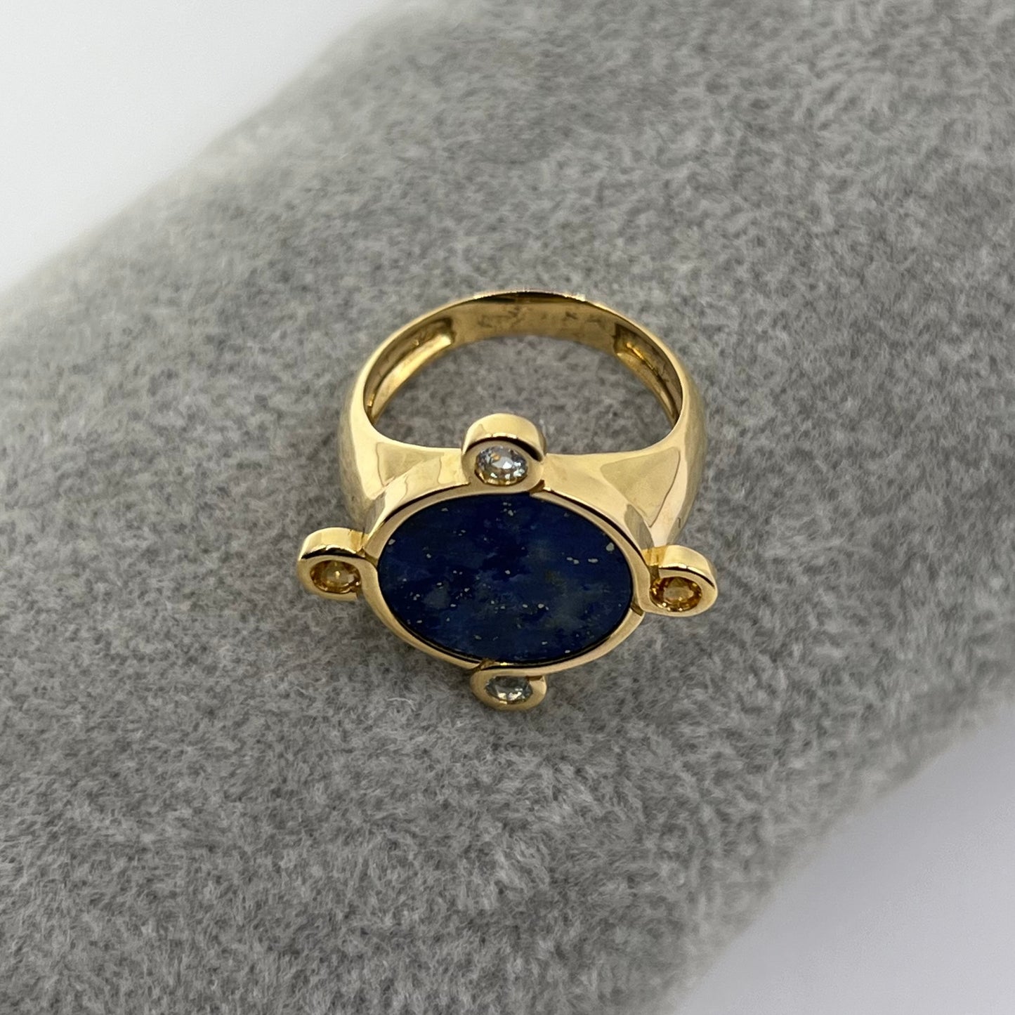 The Fifth Element Ring