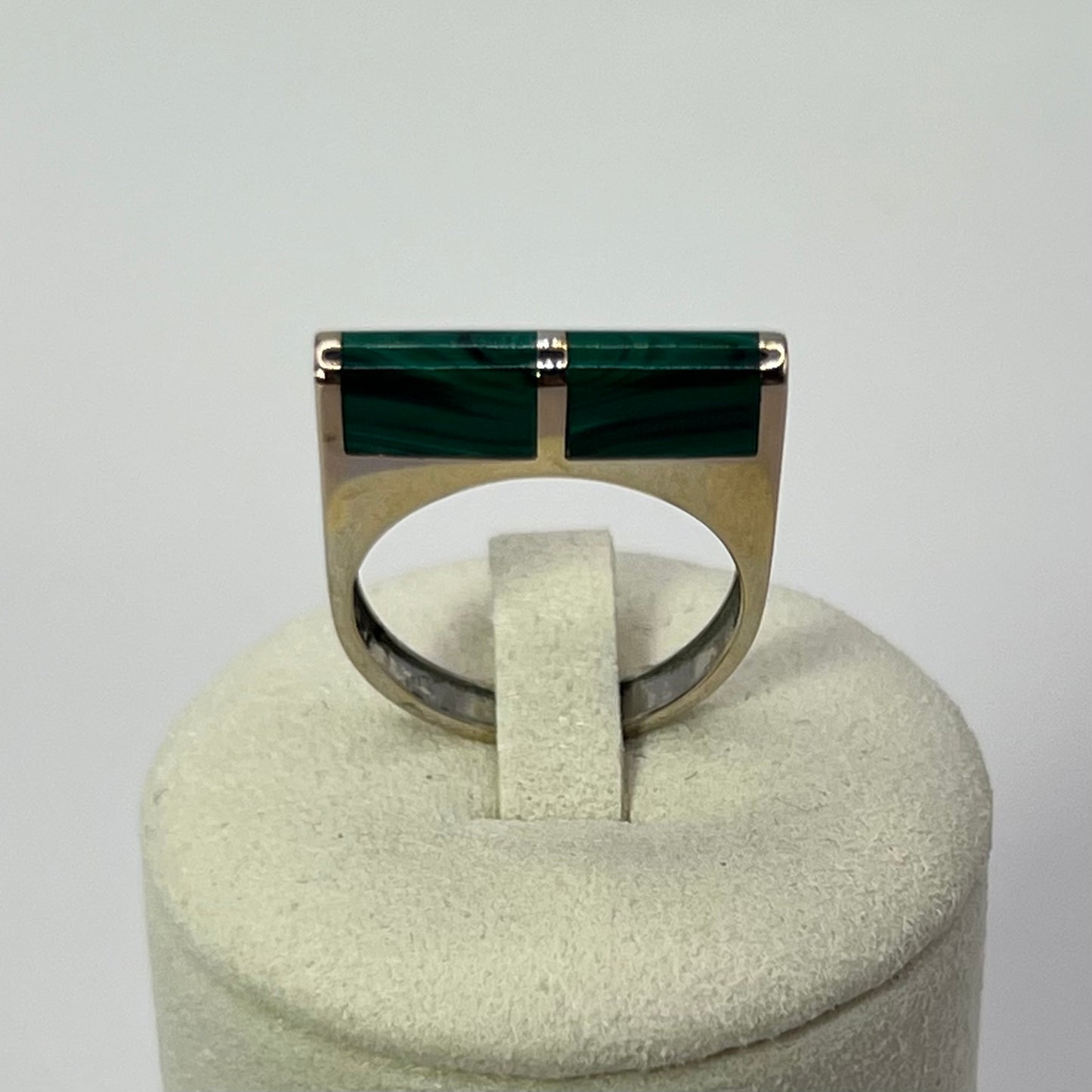 CARABINER 02