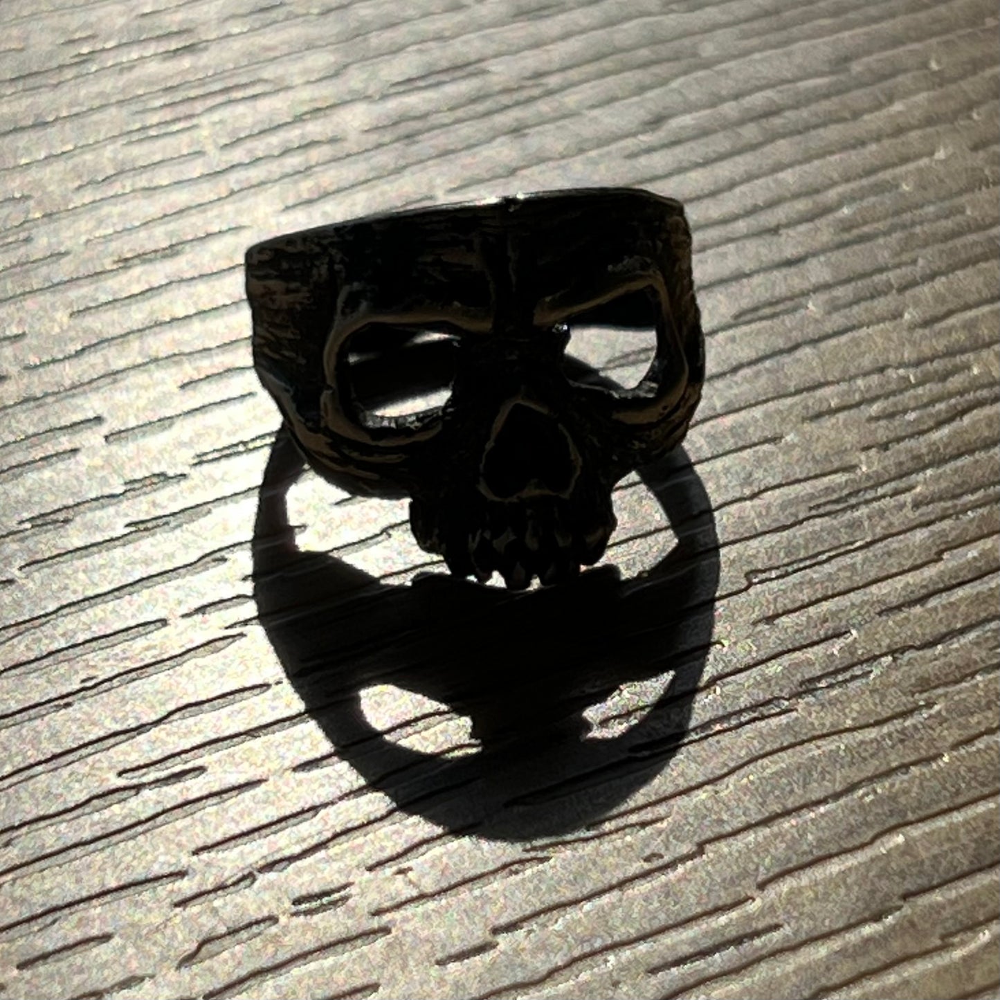 Skull ring